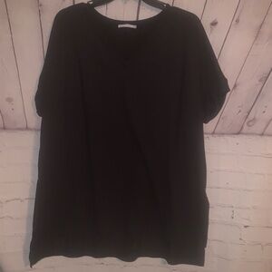 Zenana Outfitters Black V-Neck Top